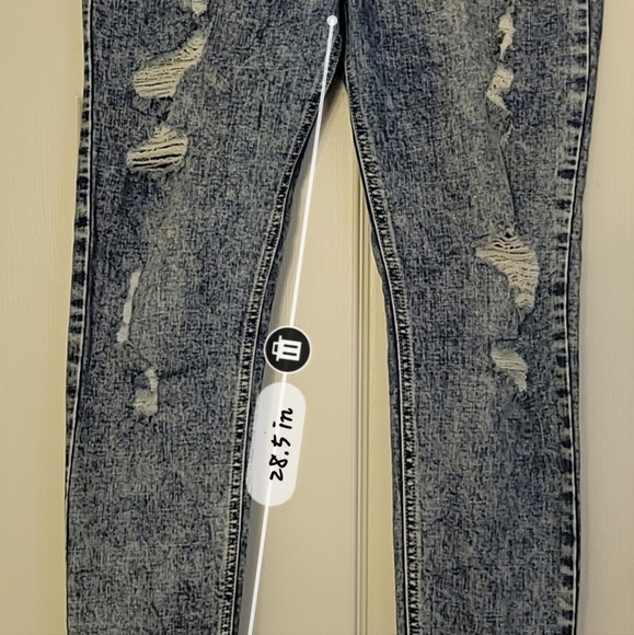 Hollister acid washed jeans - Picture 9 of 9